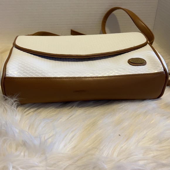 CRAZY HORSE CROSSBODY BAG - Picture 5 of 10